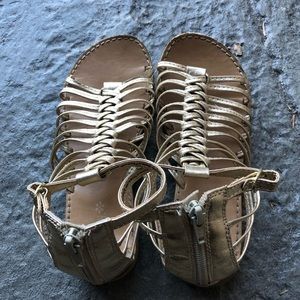 Girls Size 1 Gold Sandals
